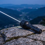 Nextorch Baterijska Lampa T20L u prirodi